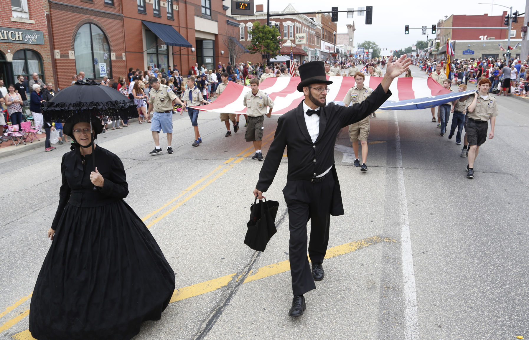 070416mp-Independence-Day-Parade-1